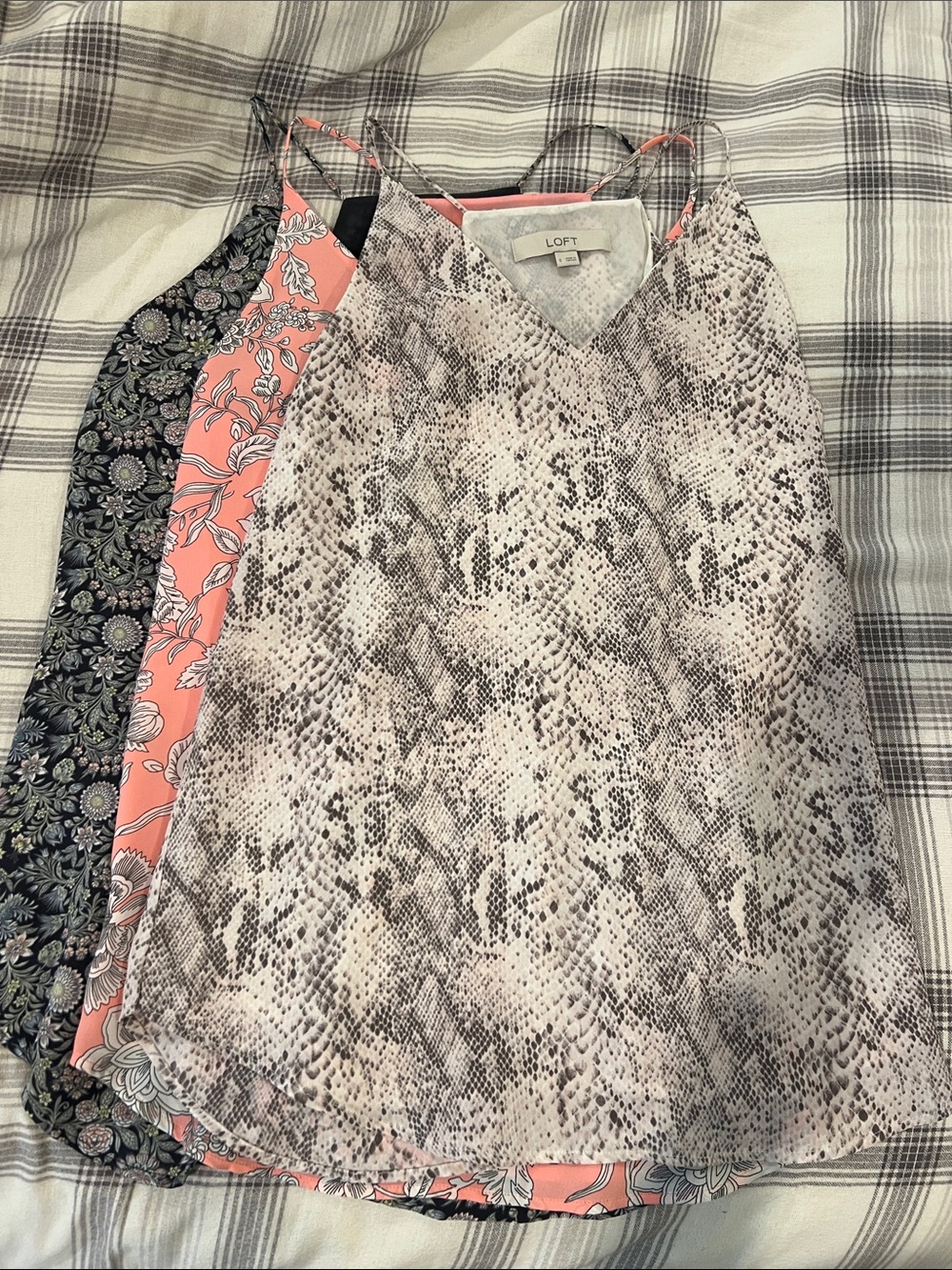 LOFT V- Neck camisoles. Set of 3.